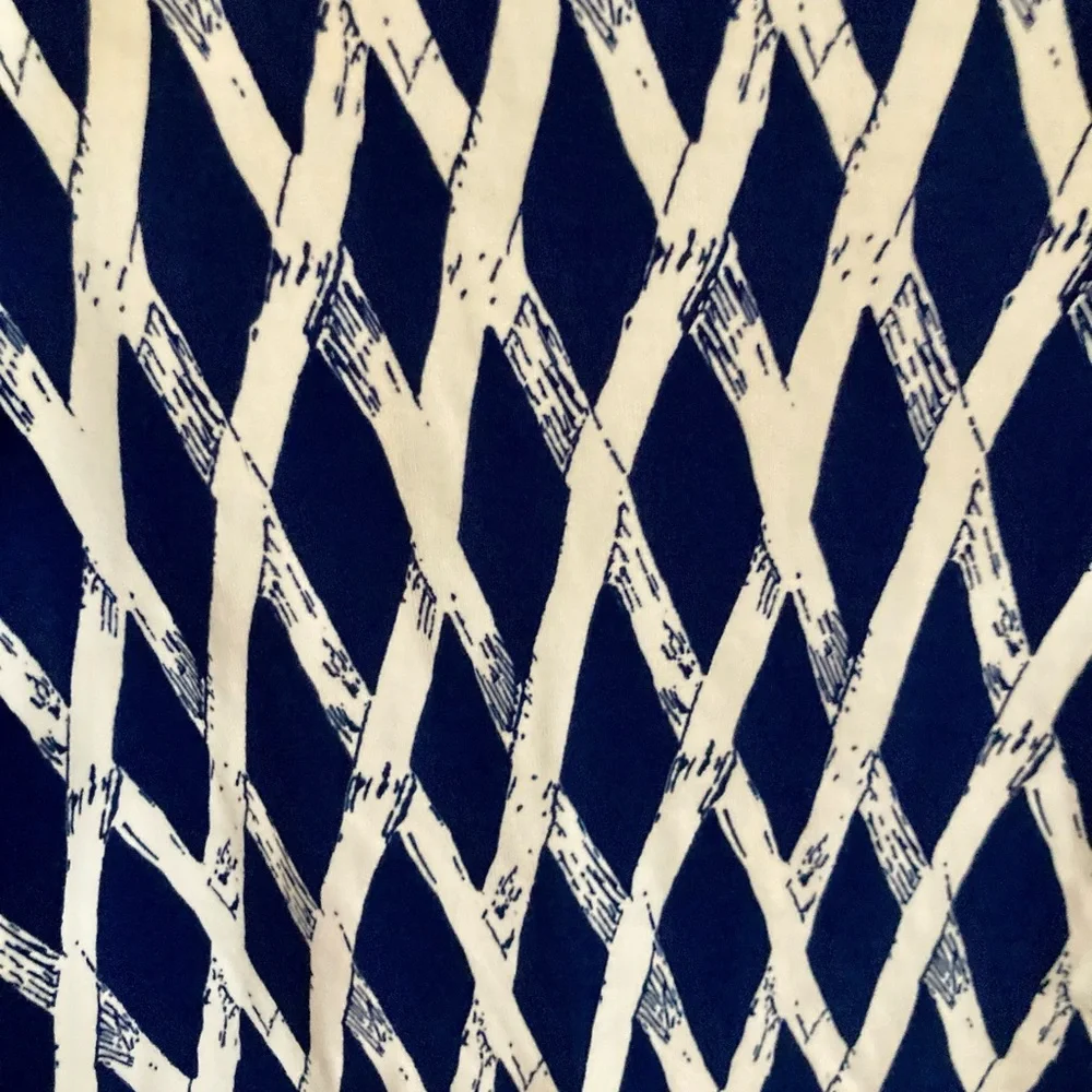 J McLaughlin Navy & White Bamboo Trellis Print Pencil Skirt Resort Luxury EUC - Picture 5 of 12
